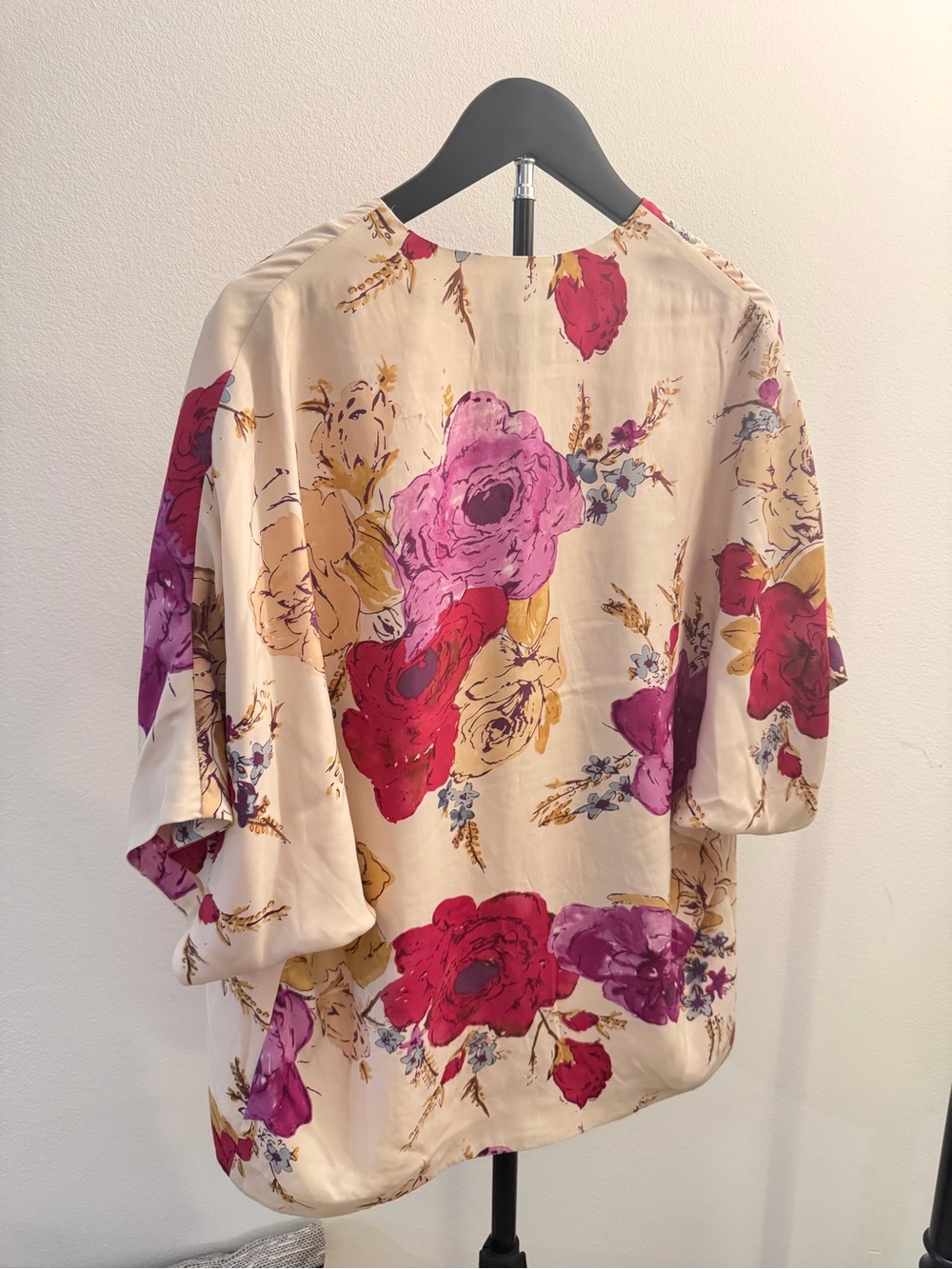 Odille Silk Floral Kimono Top - Picture 6 of 12